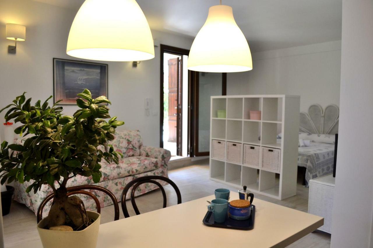 Porticciolo Bed & Breakfast ตารันโต ภายนอก รูปภาพ